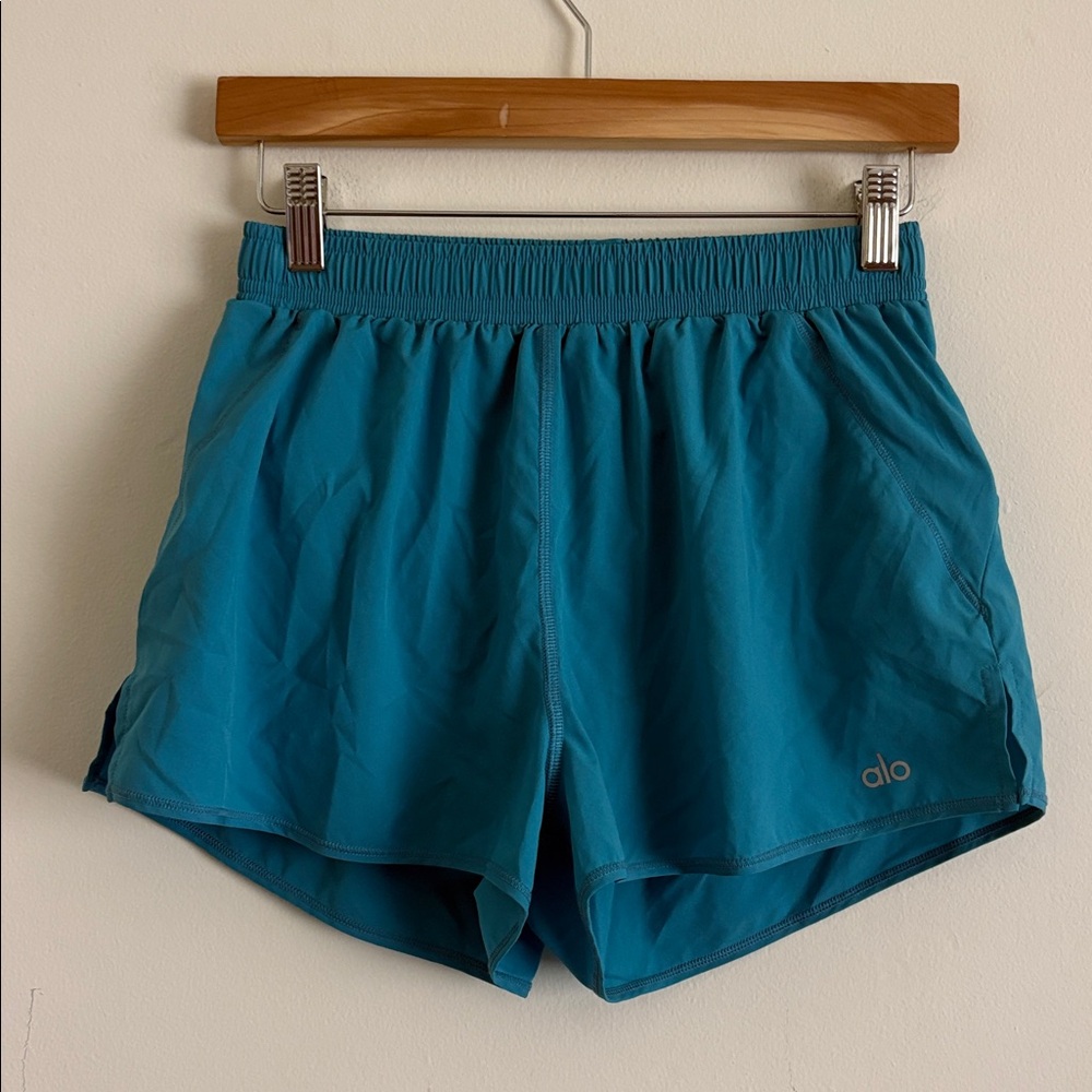Alo Blue Splash Color Shorts Size Small - Picture 3 of 7